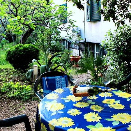 Guest House With Garden - Zuvan Split Luaran gambar
