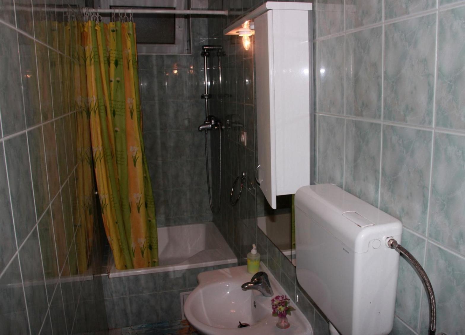 Guest House With Garden - Zuvan Split Bilik gambar