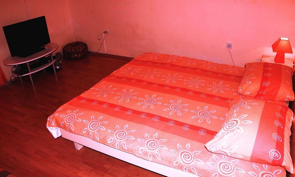Guest House With Garden - Zuvan Split Luaran gambar