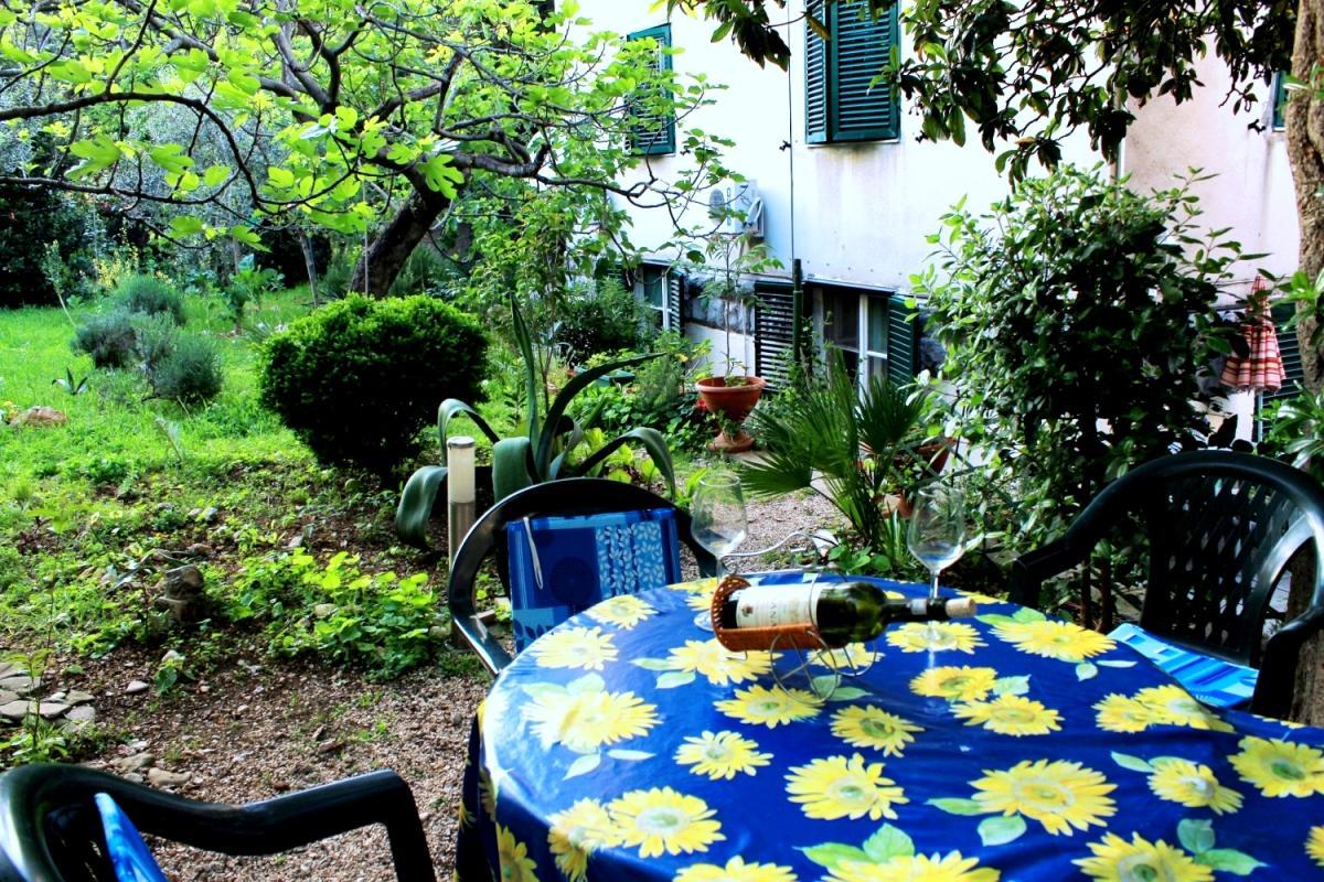 Guest House With Garden - Zuvan Split Luaran gambar